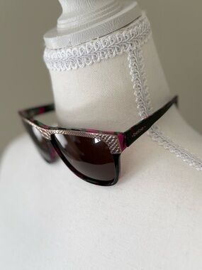 Vintage Y2K bebe Black and Pink Fashion Sunglasses berry fatigue ms. Right now